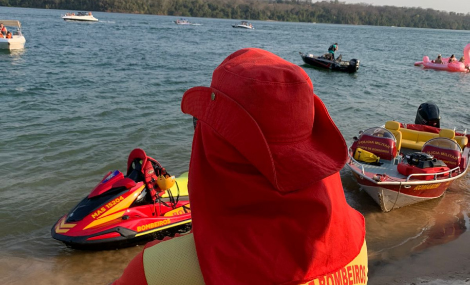 Ações do Corpo de Bombeiros e outras forças policiais garantem feriado tranquilo em Porto Rico. Foto: SESP