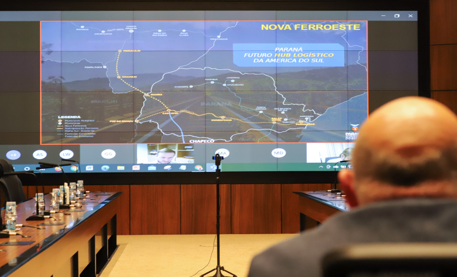 Reuniao Nova Ferroeste Reunião entre o Grupo de Trabalho do Plano Estadual Ferroviário para o projeto da Nova Ferroeste, que vai ligar Maracaju (MS) a Paranaguá. 09/09/2021 - Foto: Geraldo Bubniak/AEN