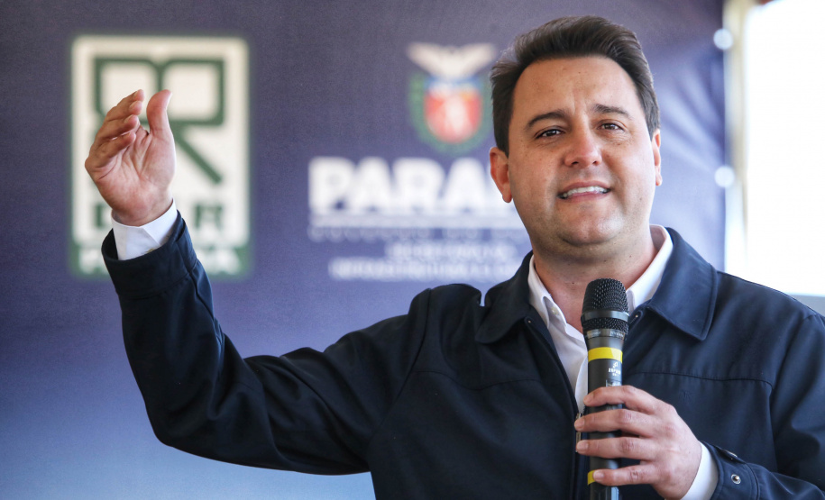 O governador Carlos Massa Ratinho Junior esteve nesta quinta-feira (9) em Palmas para o lançamento da pedra fundamental da pavimentação em concreto rígido de um trecho de 59,55 quilômetros da rodovia, além da implantação de 12,39 quilômetros de terceiras faixas.  - Palmas, 09/09/2021  -  Foto: José Fernando Ogura/AEN