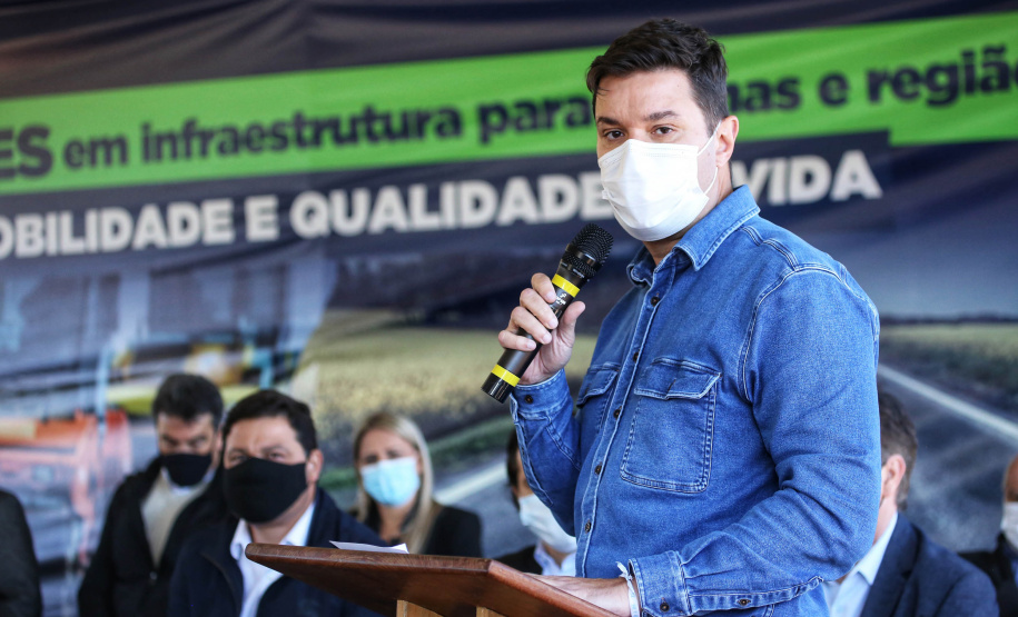 O governador Carlos Massa Ratinho Junior esteve nesta quinta-feira (9) em Palmas para o lançamento da pedra fundamental da pavimentação em concreto rígido de um trecho de 59,55 quilômetros da rodovia, além da implantação de 12,39 quilômetros de terceiras faixas.  - Palmas, 09/09/2021  -  Foto: José Fernando Ogura/AEN