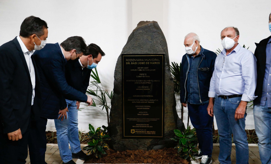 O governador Carlos Massa Ratinho Junior visita a nova Rodoviária de Francisco Beltrão, que começou a funcionar em março deste ano. Foto: Jonathan Campos/AEN