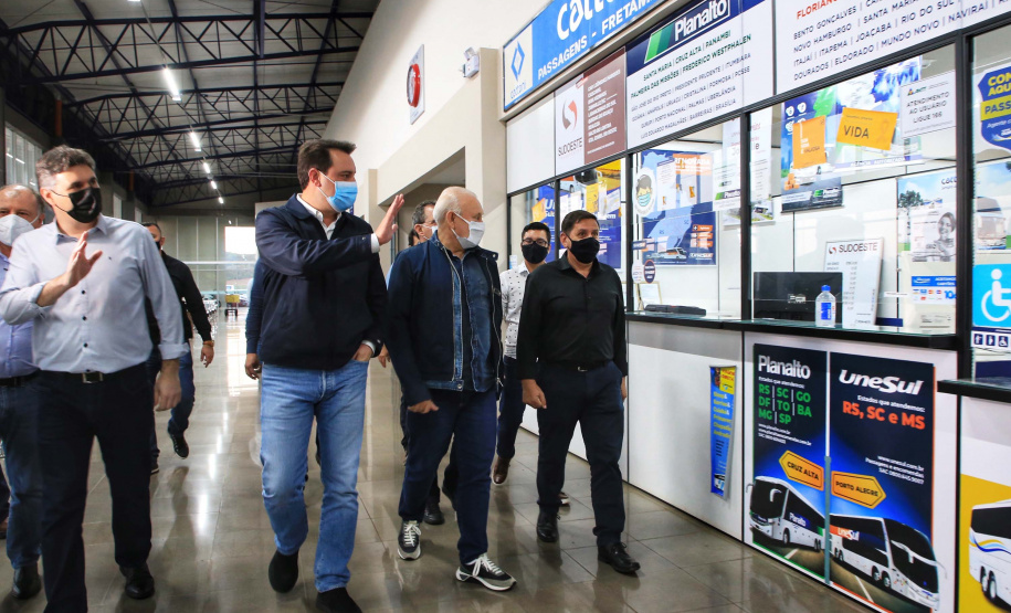 O governador Carlos Massa Ratinho Junior visita a nova Rodoviária de Francisco Beltrão, que começou a funcionar em março deste ano.
Foto: José Fernando Ogura/AEN