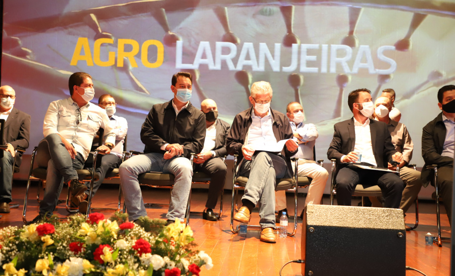 O governador Carlos Massa Ratinho Junior participou, nesta sexta-feira (10), do lançamento da Agro Laranjeiras, nova empresa de desmamados que fará um investimento inicial de R$ 377 milhões no Estado.  Laranjeiras do Sul, 10/09/2021  -  Foto: Ari Dias/AEN