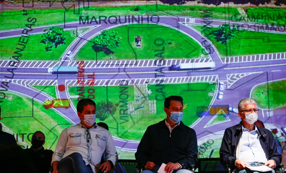 O governador Carlos Massa Ratinho Junior participou, nesta sexta-feira (10), do lançamento da Agro Laranjeiras, nova empresa de desmamados que fará um investimento inicial de R$ 377 milhões no Estado.. Foto:Jonathan Campos/AEN