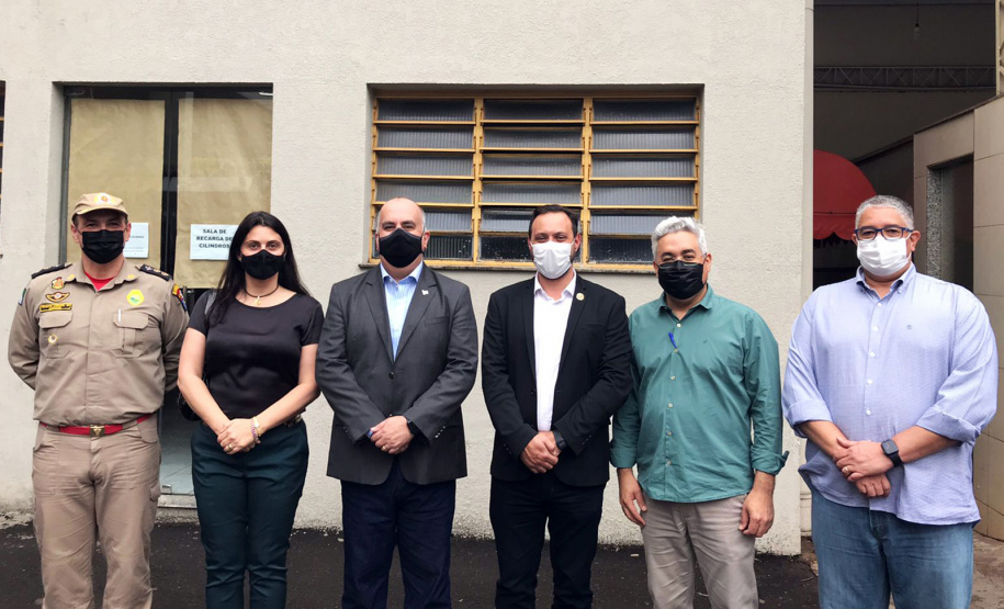 A ampliação financeira de funcionamento da Rede de Urgência e Emergência da 15ª Regional de Saúde de Maringá vai ser ampliada para R$ 3 milhões. A solicitação foi feita pela Secretaria de Estado da Saúde e uma equipe do Ministério da Saúde realizou uma inspeção técnica nas estruturas que compõem a rede na quinta-feira (10) para qualificar o serviço e inserir o incentivo anual das atividades. Foto: SESA