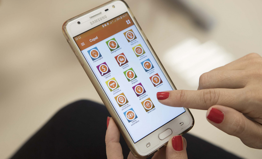 De olho na sustentabilidade, Copel lança campanha de adesão à fatura solidária digital. Foto:Guilherme Pupo/Copel