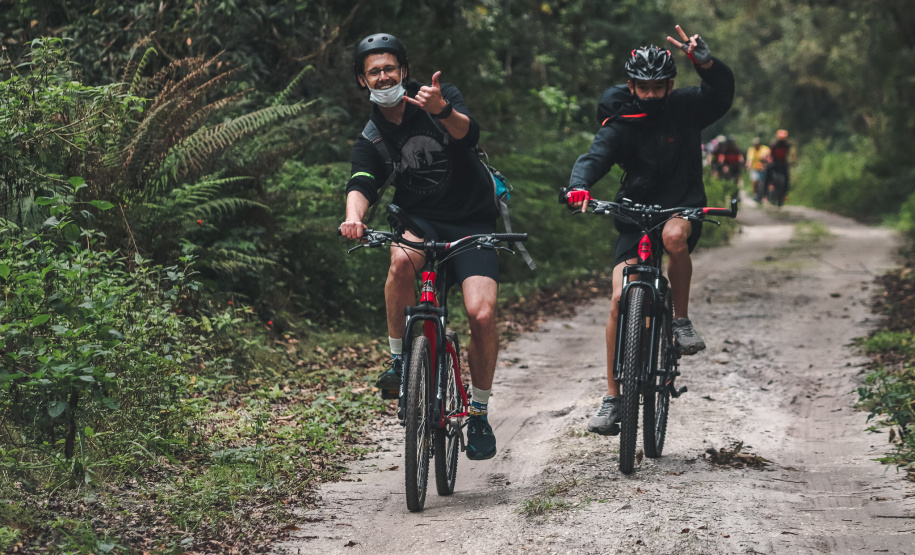 Lançamento de ciclorrota em Pontal do Paraná marca retomada do esporte no Litoral. Foto: Paraná Esporte