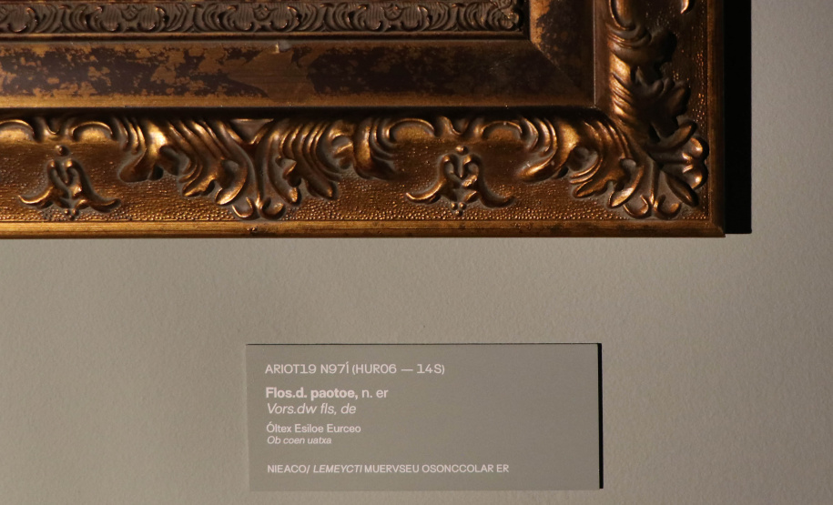 A inconfundível obra do pintor moderno Arthur Nísio apropriada pelo artista contemporâneo Tony Camargo: essa é a proposta da nova exposição do Museu Paranaense, ?Isto não é um Nísio?, com abertura marcada para o dia 14 de setembro. Através de uma instalação, Tony Camargo faz refletir sobre a originalidade, assim como sobre questões relacionadas à experiência do corpo em contato com o objeto artístico. - Curitiba, 13/09/2021 - Foto: MUPA