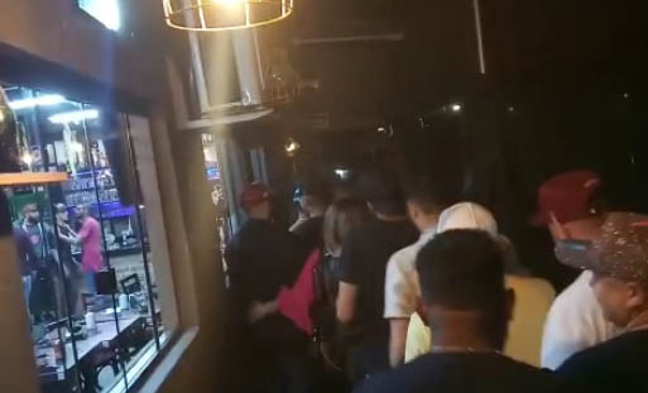 AIFU fecha 15 pontos comerciais e aplica R$ 1,4 milhão em multas neste final de semana em Curitiba  -  Curitiba, 13/09/2021  -  Foto: SESP-PR