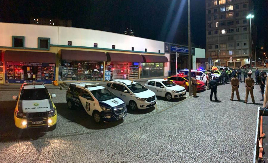 AIFU fecha 15 pontos comerciais e aplica R$ 1,4 milhão em multas neste final de semana em Curitiba  -  Curitiba, 13/09/2021  -  Foto: SESP-PR