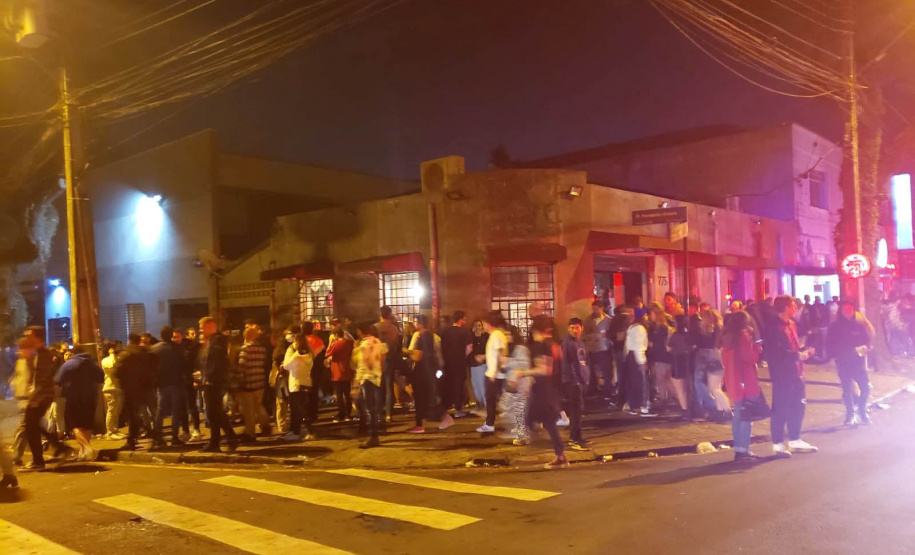 AIFU fecha 15 pontos comerciais e aplica R$ 1,4 milhão em multas neste final de semana em Curitiba  -  Curitiba, 13/09/2021  -  Foto: SESP-PR