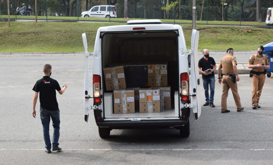 Paraná recebe mais 303 mil vacinas contra a Covid-19 para primeira dose. Foto: Américo Antonio/SESA