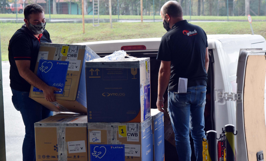 Paraná recebe mais 303 mil vacinas contra a Covid-19 para primeira dose. Foto: Américo Antonio/SESA