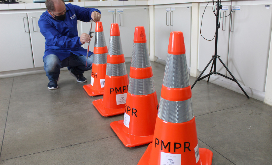Ensaios desenvolvidos pelo Tecpar reforçam a segurança no trânsito  - Foto Luciano Sarote/Tecpar.
