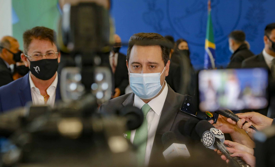 O governador Carlos Massa Ratinho Junior assina nesta quarta-feira (15), o decreto da última etapa de transferência de custódia dos presos das carceragens da Polícia Civil para a gestão plena do Departamento Penitenciário do Paraná (DEPEN). 15/09/2021 -
 Foto: Gilson Abreu/AEN