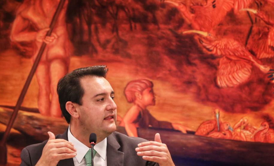 governador Carlos Massa Ratinho Junior e o prefeito de Curitiba, Rafael Greca, assinaram, nesta quarta-feira (15), o Decreto Municipal 1.172/2021 que cria a Reserva Hídrica do Futuro – área que receberá ações para melhorar a segurança hídrica da região. 15/09/2021 - Foto: José Fernando Ogura/AEN