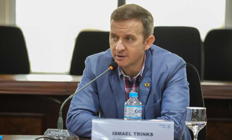 O secretário estadual da Infraestrutura e Logística, Sandro Alex e o  o secretário de Planejamento e Projetos Estruturantes do Paraná, Valdemar Bernardo Jorge participam de Webinar dos Portos do Paraná sobre o Potencial de Movimentacao de Cargas  para o projeto da Nova Ferroeste,  na A Federação das Indústrias do Estado do Paraná (Fiep). 15/09/2021 - Foto: Geraldo Bubniak/AEN