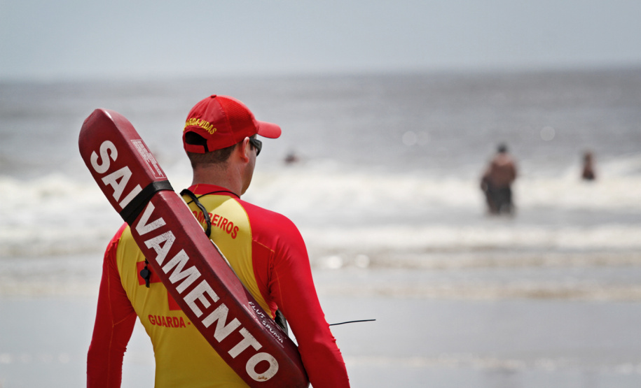 Corpo de Bombeiros abre 167 vagas em curso de guarda-vidas civil voluntário para temporada Foto: SESP