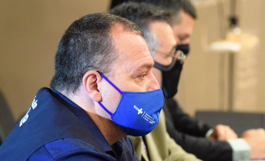 A política da atenção primária à saúde no contexto da pandemia da Covid-19 foi discutida com a Secretaria de Estado da Saúde e representantes do Ministério da Saúde nesta quinta-feira (16), durante a oficina Previne Brasil, com a presença do secretário de Atenção Primária à Saúde do órgão federal, Raphael Câmara Medeiros Parente.  -  Curitiba, 16/09/2021  -  Foto: Américo Antonio/SESA