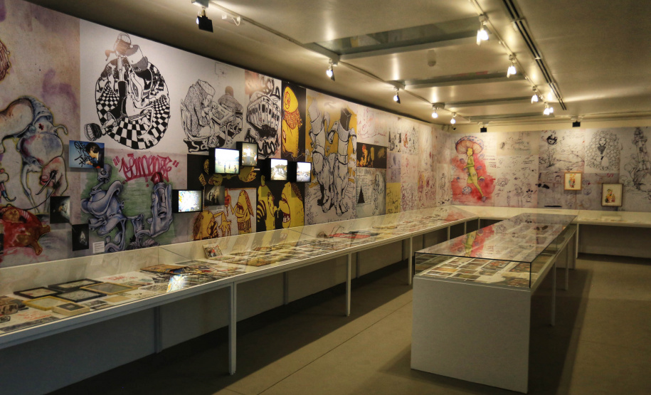 Governador Carlos Massa Ratinho Junior participa da abertura da exposição retrospectiva da carreira dos irmãos Gustavo e Otávio Pandolfo, OSGEMEOS , no Museu Oscar Niemeyer - Curitiba, 16/09/2021 - Foto: José Fernando Ogura/AEN