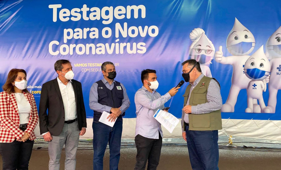 O Paraná iniciou a participação no Plano Nacional de Expansão da Testagem para a Covid-19 do Ministério da Saúde. O secretário de Estado da Saúde, Beto Preto, esteve em Foz do Iguaçu nesta sexta-feira (17) para o lançamento do projeto. -  Foz do Iguaçu, 17/09/2021  -  Foto: Gustavo Marçal/SESA