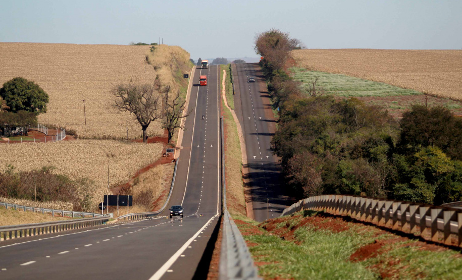 Licitação de segurança viária entra na etapa final; DER/PR divulga resultado da Regional Leste. Foto:Alessandro Vieira/AEN