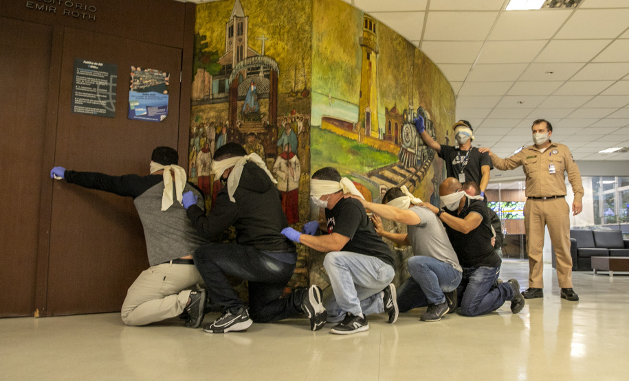 A Portos do Paraná encerrou nesta sexta-feira (17) o treinamento de um grupo de guardas portuários que integram a Brigada de Emergência no Módulo Avançado.  -  Paranaguá, 17/09/2021  -  Foto: Claudio Neves/Portos do Paraná