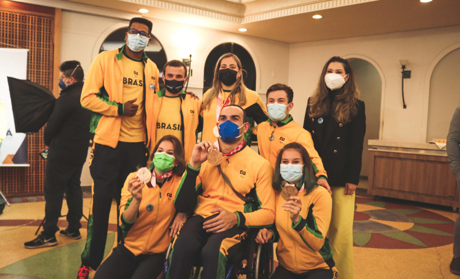 Governo do Paraná realiza evento para homenagear atletas Olímpicos e Paralímpicos. Foto: Thiago Chas