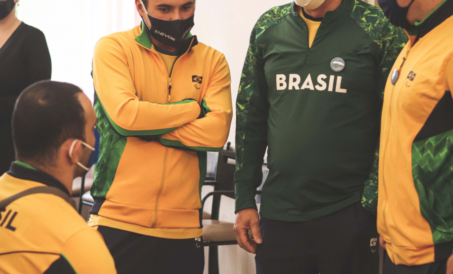 Governo do Paraná realiza evento para homenagear atletas Olímpicos e Paralímpicos. Foto: Thiago Chas