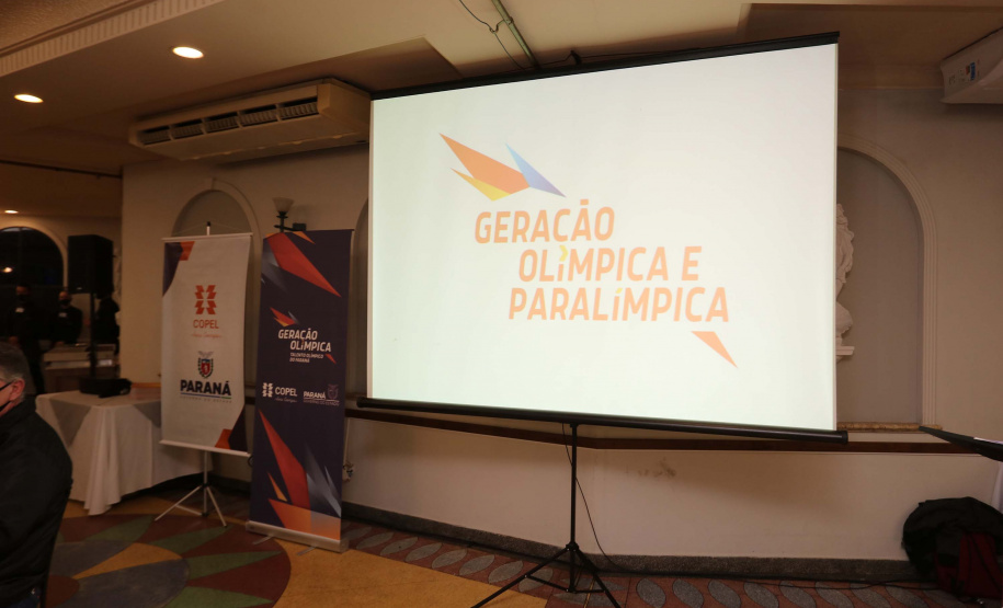Governo do Paraná realiza evento para homenagear atletas Olímpicos e Paralímpicos. Foto: Camila Tonett