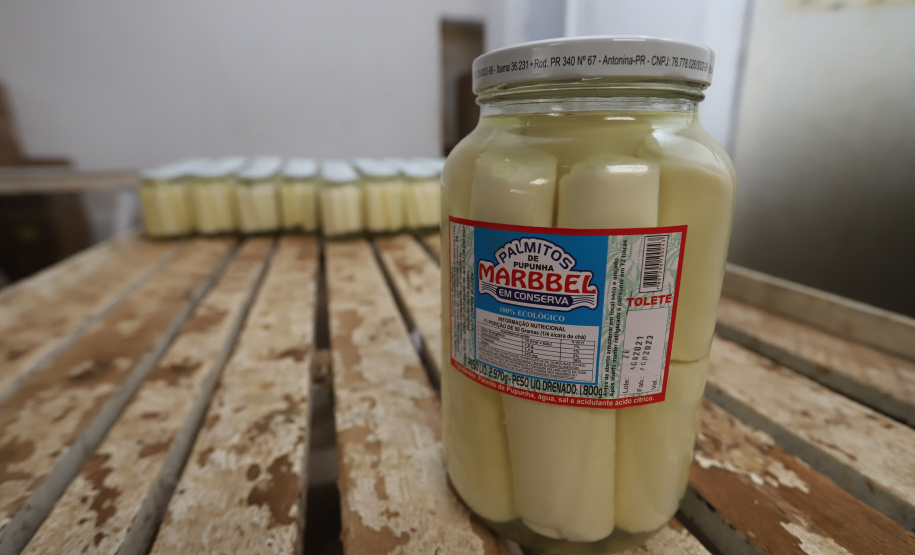 PARANA AGRO - Produçao de Palmito na cidade de Guaraquecaba no litoral do Estado. Empresa Marbell que realiza o envasamento do Palmito Pupunha  13/09/21 - Foto: Geraldo Bubniak/AEN