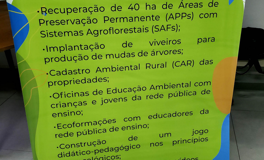 A Portos do Paraná promoveu na quinta-feira (16), na bacia hidrográfica do Baixo Rio Cachoeira, em Antonina, uma reunião com agricultores locais sobre o Programa de Recuperação de APPs Degradadas (PRAD). - Paranaguá, 17/09/2021 - Foto: Pierpaolo Notta/Portos do Paraná