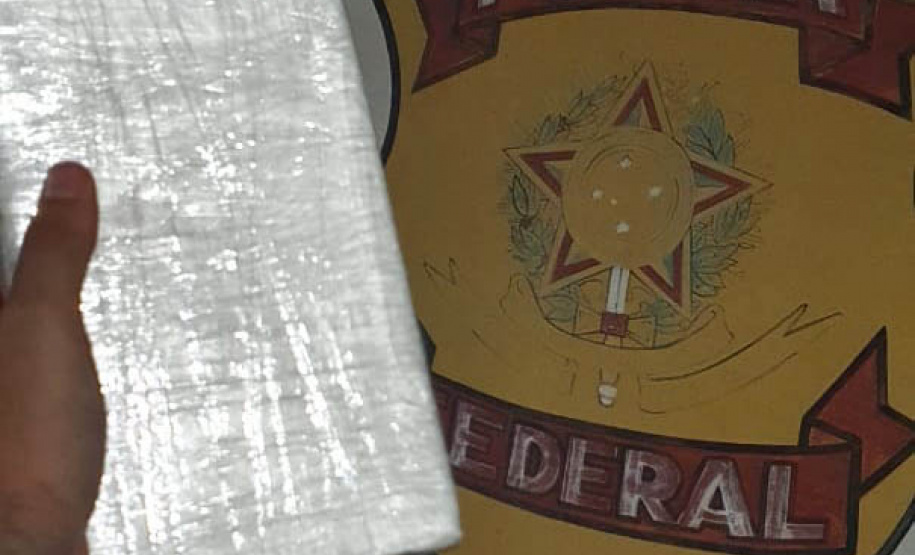 A Rondas Ostensivas Tático Móvel (ROTAM) do 9° Batalhão da Polícia Militar (9°BPM), apreendeu, na madrugada deste sábado (18), 274 quilos de pasta base de cocaína em um caminhão que estava na fila para acesso ao Porto de Paranaguá.  -  Curitiba, 18/09/2021  -  Foto: PMPR