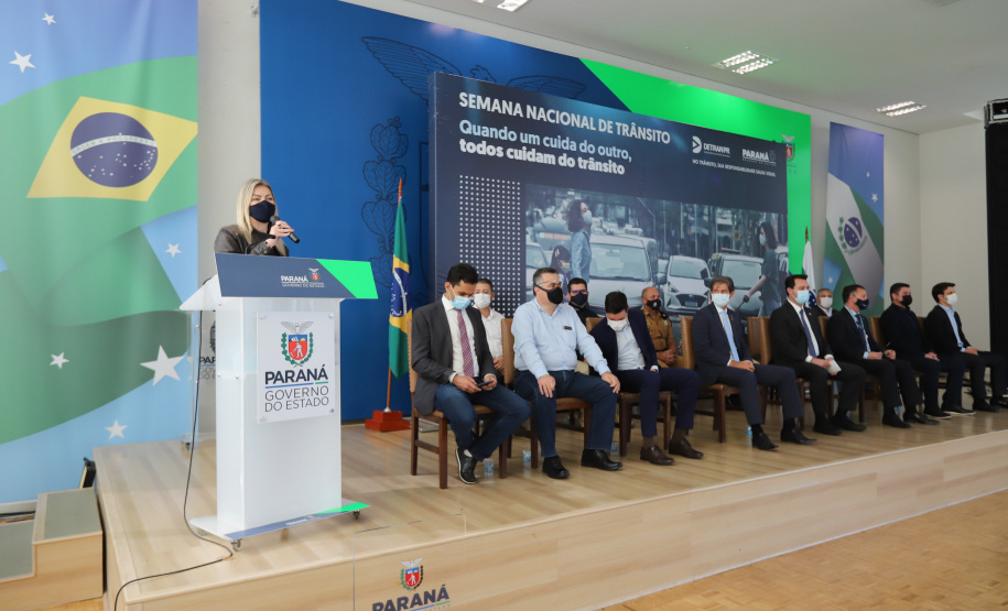Semana Transito O governador Carlos Massa Ratinho Junior participa nesta segunda-feira (20), do lançamento da Semana Nacional de Transito. Na foto, a deputada Aline Sleutjes em discurso 20/09/2021 - Foto: Geraldo Bubniak/AEN