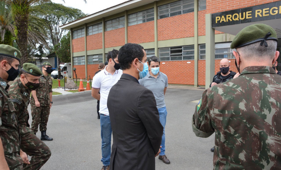 Agentes penitenciários participam de curso de habilitação em fuzil e armeiro no Exército Brasileiro  -  Curitiba, 20/09/2021  -  Foto: DEPEN-PR