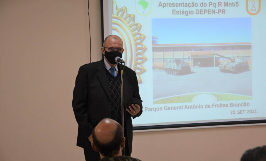 Agentes penitenciários participam de curso de habilitação em fuzil e armeiro no Exército Brasileiro  -  Curitiba, 20/09/2021  -  Foto: DEPEN-PR