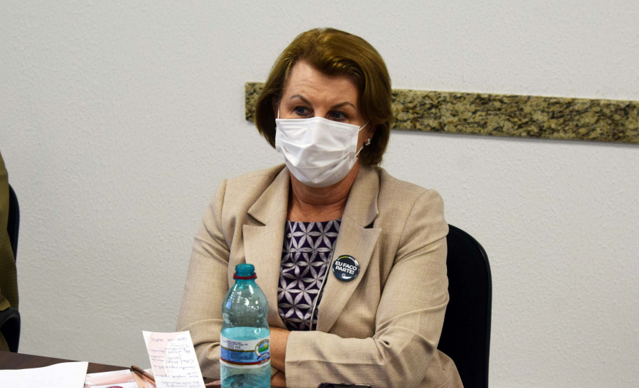 O Paraná vai começar a vacinar adolescentes de 12 a 17 anos com comorbidades e jovens de 17 anos sem comorbidades. A definição aconteceu nesta terça-feira (21) em reunião da Secretaria de Estado da Saúde com o Conselho de Secretarias Municipais de Saúde do Paraná (Cosems/PR) e a Associação dos Municípios do Paraná (AMP). Foto: Américo Antonio/SESA