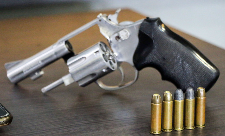 Envolvidos em tentativa de latrocínio de policial militar são localizados em operação conjunta na Capital . Na foto, coletiva de imprensa  -  Curitiba, 21 de setembro de 2021.  -  Foto: Soldado Amanda Morais
