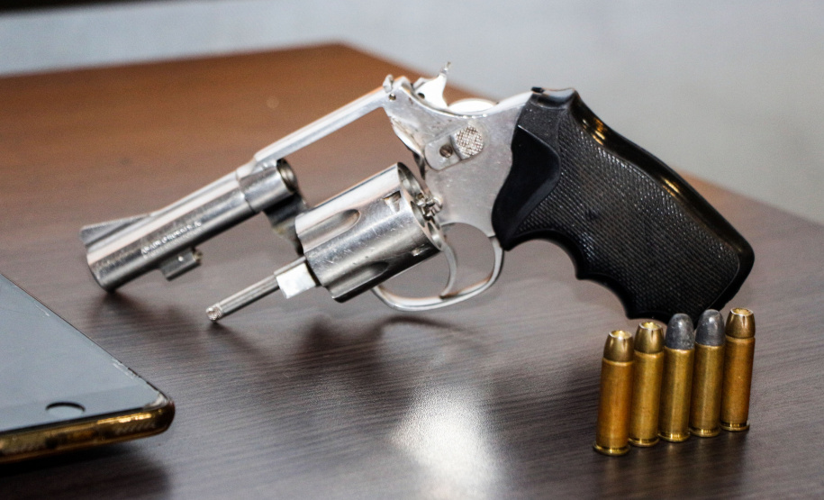 Envolvidos em tentativa de latrocínio de policial militar são localizados em operação conjunta na Capital . Na foto, coletiva de imprensa  -  Curitiba, 21 de setembro de 2021.  -  Foto: Soldado Amanda Morais