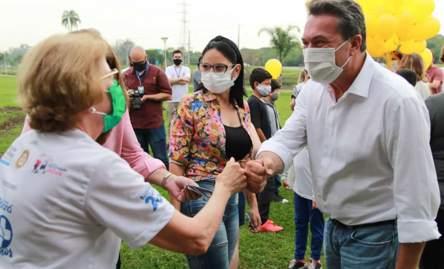 Nesta terça-feira (21), o Dia da Árvore foi comemorado em diversos municípios do Paraná com a distribuição e plantio de mais de 400 mil mudas de espécies nativas. As mudas foram distribuídas pelo Instituto Água e Terra (IAT) que possui 19 viveiros florestais e dois laboratórios de sementes de árvores nativas. Foto: Alessandro Vieira/SEDEST