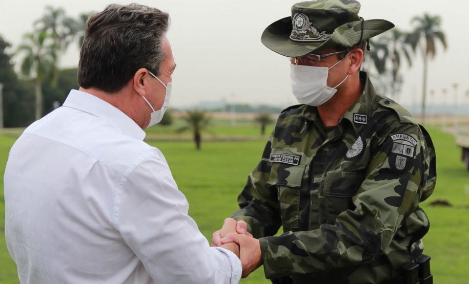 Nesta terça-feira (21), o Dia da Árvore foi comemorado em diversos municípios do Paraná com a distribuição e plantio de mais de 400 mil mudas de espécies nativas. As mudas foram distribuídas pelo Instituto Água e Terra (IAT) que possui 19 viveiros florestais e dois laboratórios de sementes de árvores nativas. Foto: Alessandro Vieira/SEDEST