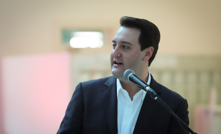 PRF O governador Carlos Massa Ratinho Junior entrega nesta quarta-feira (22), novas viaturas para a Polícia Rodoviária Federal (PRF) na sede da Superintendência no Paraná. - 22/09/2021 - Foto: Geraldo Bubniak/AEN