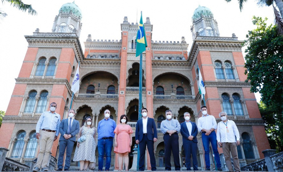 Tecpar e Fiocruz avaliam projeto na área de biotecnologia e saúde humana
Foto: Rodrigo Felix Leal