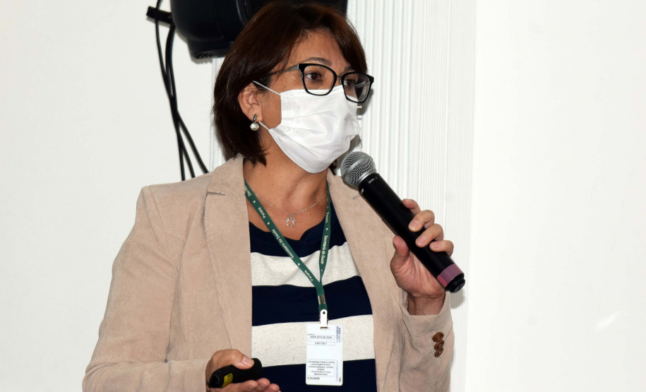 A vacinação contra a Covid-19 em adolescentes de 12 a 17 anos, com comorbidades no Paraná, foi pactuada na Comissão Intergestores Bipartite (CIB) nesta quarta-feira (22). O assunto já havia sido discutido pela Secretaria de Estado da Saúde (Sesa) e Conselho de Secretarias Municipais do Paraná (Cosems/PR) nesta terça-feira (21) e agora será oficializado em deliberação da CIB para cumprimento nos 399 municípios. Foto: Américo Antonio/SESA