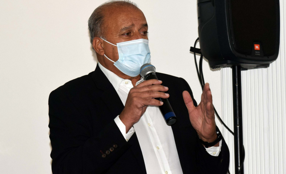 A vacinação contra a Covid-19 em adolescentes de 12 a 17 anos, com comorbidades no Paraná, foi pactuada na Comissão Intergestores Bipartite (CIB) nesta quarta-feira (22). O assunto já havia sido discutido pela Secretaria de Estado da Saúde (Sesa) e Conselho de Secretarias Municipais do Paraná (Cosems/PR) nesta terça-feira (21) e agora será oficializado em deliberação da CIB para cumprimento nos 399 municípios. Foto: Américo Antonio/SESA