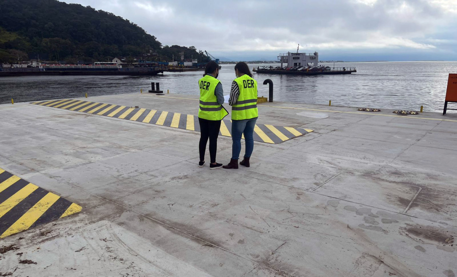 O Departamento de Estradas de Rodagem do Paraná (DER/PR) participou nesta terça-feira (21) da primeira reunião para discutir medidas a serem tomadas na travessia da Baia de Guaratuba   - Foto: DER