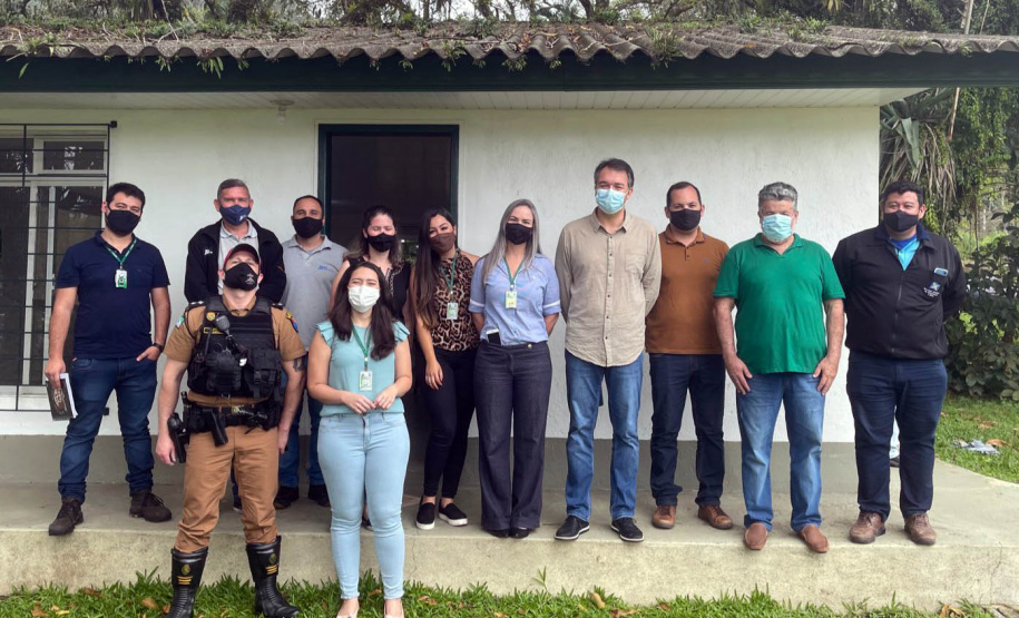 O Departamento de Estradas de Rodagem do Paraná (DER/PR) participou nesta terça-feira (21) da primeira reunião para discutir medidas a serem tomadas na travessia da Baia de Guaratuba   - Foto: DER