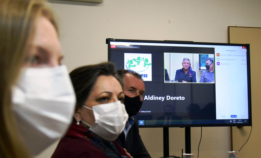 Estado capacita profissionais de Educação Física com ações multidisciplinares na reabilitação pós-Covid-19.  -  Curitiba, 22/09/2021  -  Foto: Américo Antonio/SESA
