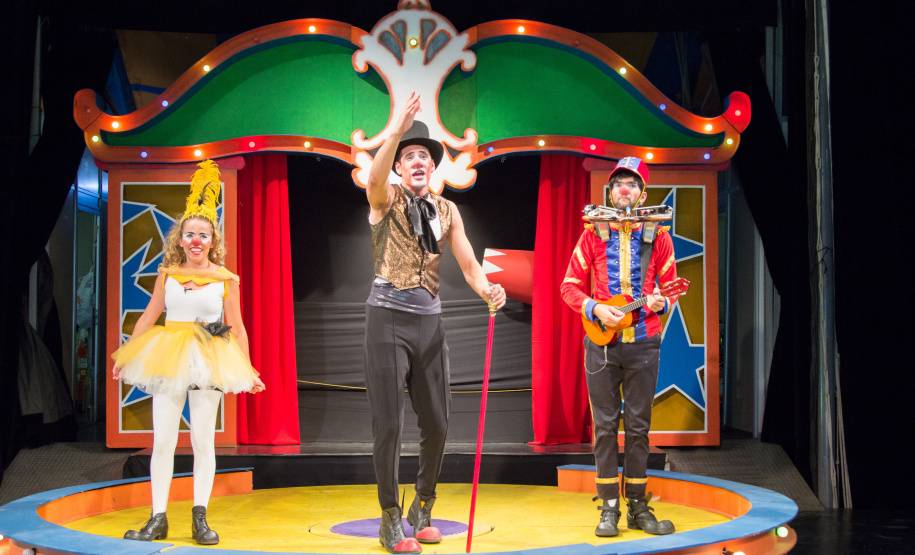 A Secretaria de Estado da Comunicação Social e da Cultura (SECC), por meio da Superintendência-Geral da Cultura, publica o Edital Prêmio Selo Circo Amigo, que vai premiar a trajetória de 30 circos que atuam com o fazer artístico do circo de lona tradicional, seja de variedades ou circo-teatro. - Curitiba, 23/09/2021 - Foto: Nilton Russo/SECC