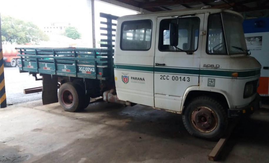 O Governo do Estado, por meio do Departamento de Estradas de Rodagem do Paraná (DER/PR), vai doar equipamentos e veículos pesados para prefeituras de todas as regiões do Paraná, por intermédio de sorteio nos casos em que houver mais de uma interessada.  -  Curitiba, 23/09/2021  -  Foto: DER